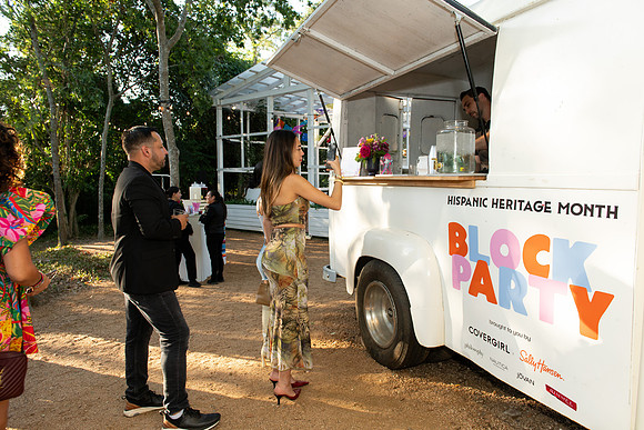 154_Influencer_HispanicHeritageMonth_20241008