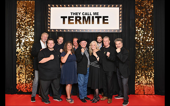 20251018_termiteWatkins_stepRepeat_004