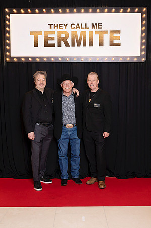 20251018_termiteWatkins_stepRepeat_010
