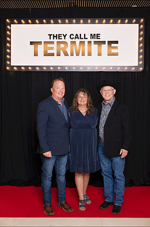 20251018_termiteWatkins_stepRepeat_008