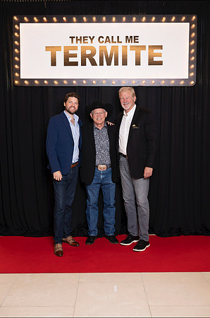 20251018_termiteWatkins_stepRepeat_014