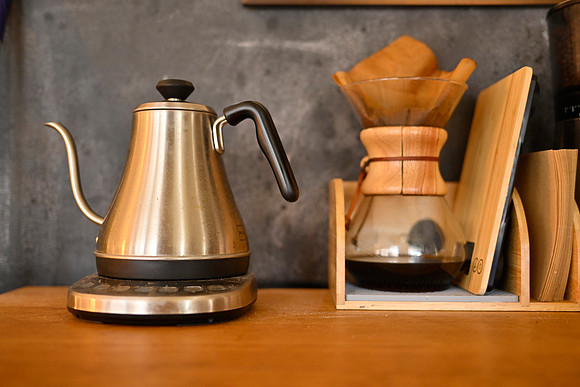 Electric water kettle with pour over coffee station