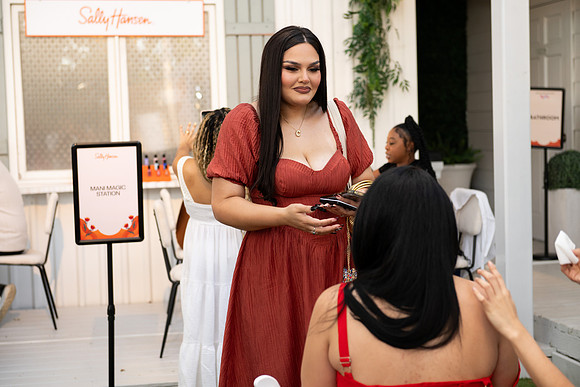 251_Influencer_HispanicHeritageMonth_20241008